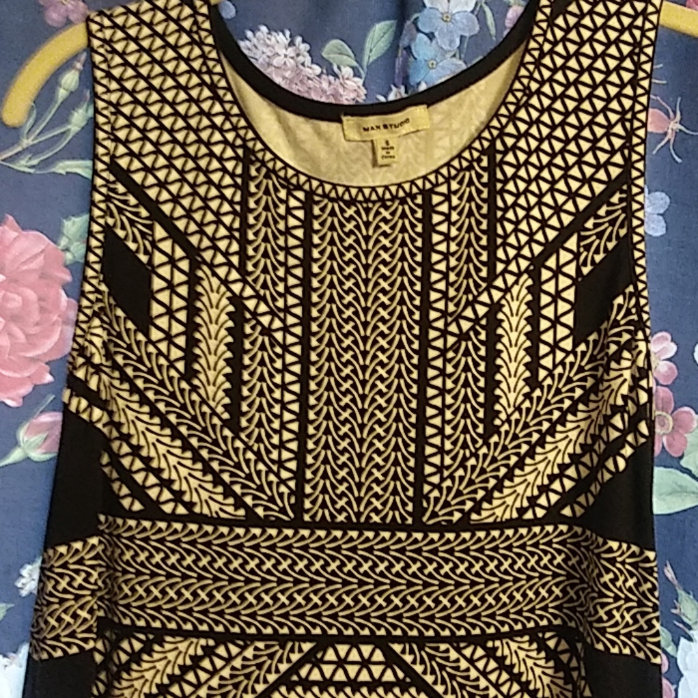 Patterned dress💕 - Picture 2 of 6